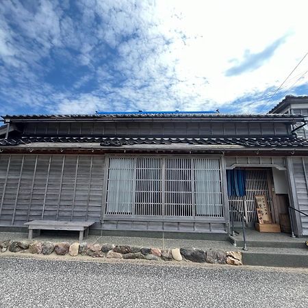 ゲストハウス黒島 Anamizu Ngoại thất bức ảnh
